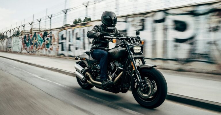 Comment associer esthetique et securite pour vos bottes de moto featured
